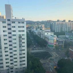 거주지 리뷰 첫번째 이미지