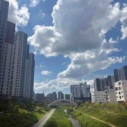 거주지 리뷰 첫번째 이미지